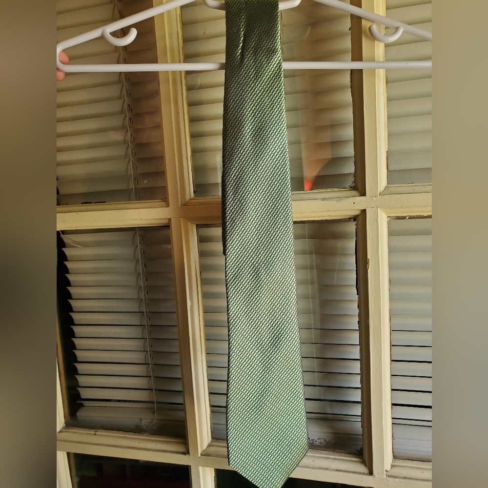 NAUTICA Tie - Shimmery light Green blocks throughout